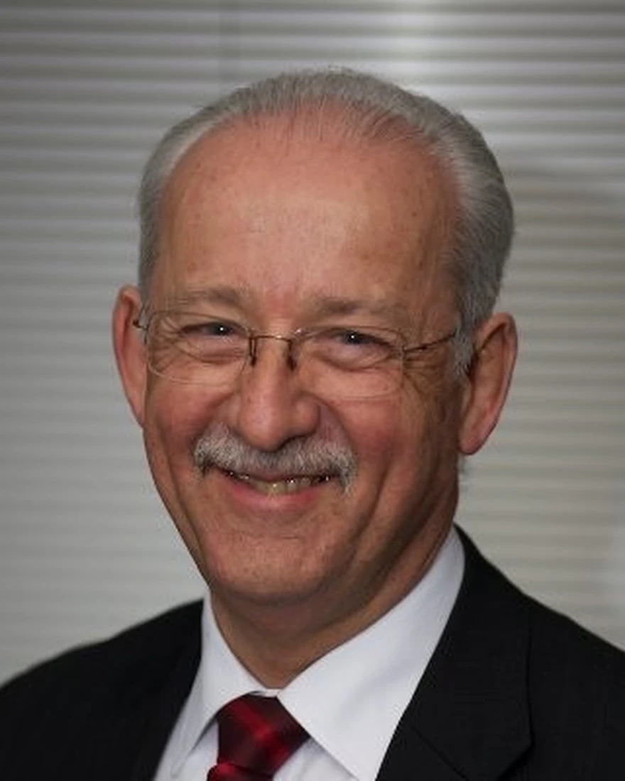 Steve Sutherland-Tomey, Instructional Designer and Resource Writer